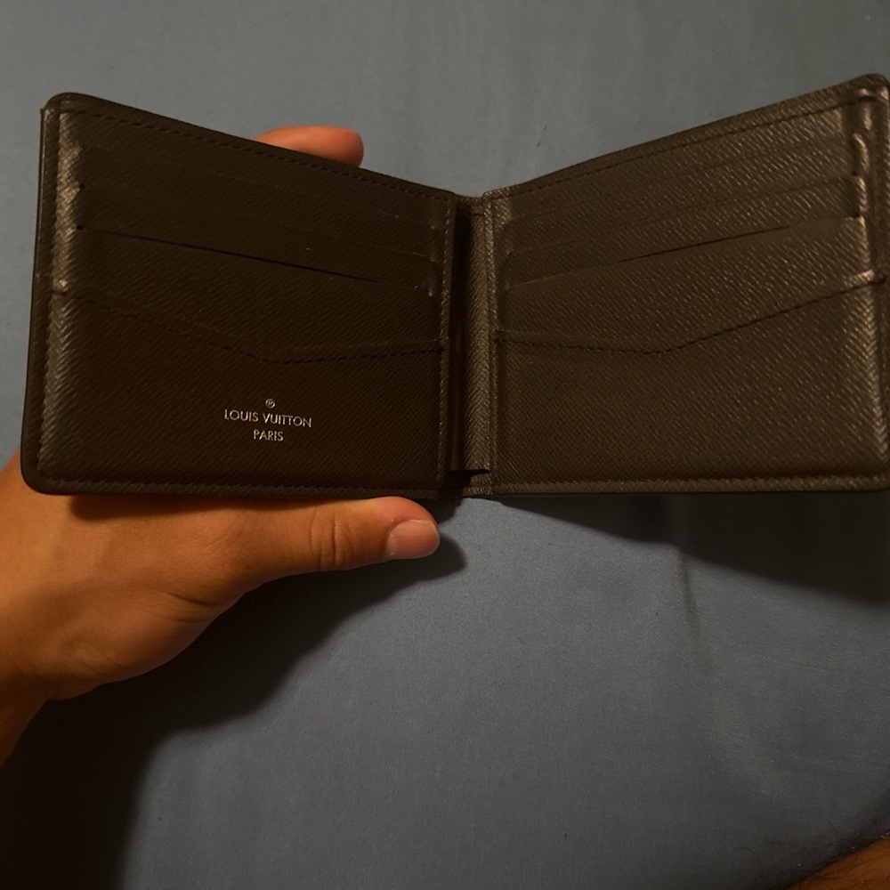 Louis Vuitton Brown Key & Card Holder Damier Design - Picture 4 of 4